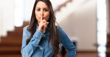 When A Narcissist Pretends To Listen Patiently